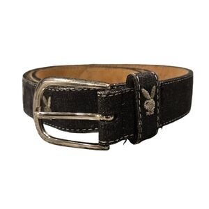 PLAYBOY GENUINE LEATHER BELT WITH BLACK METALLIC ON THE TOP OUTER LAYER. SIZE M